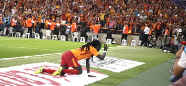 米乐m6官网-英格兰主帅索斯盖特计划引进欧冠射手，备战下赛季，英格索兰vsd